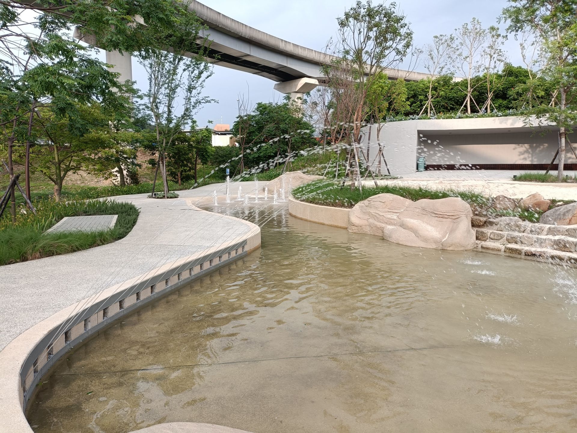 鶯歌美術館戲水區